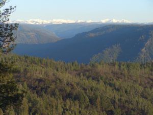 View of mountains in Auburn